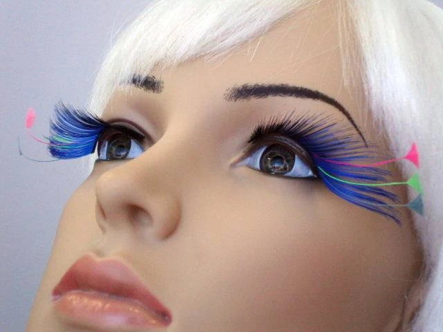Carnival Products Feather Tip Blue False Eyelashes 3 Carnival Products Feather Tip Blue False Eyelashes